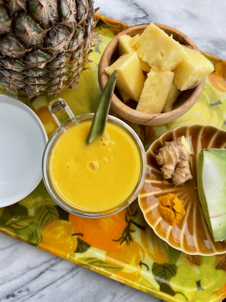 Anti-Inflammatory Foods and Recipes. Turmeric Ginger Smoothie