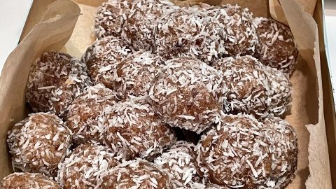 Coconut Vanilla Date Balls