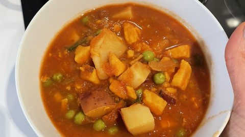 Easy Healthy Potato Tomato Vindaloo Soup Recipe