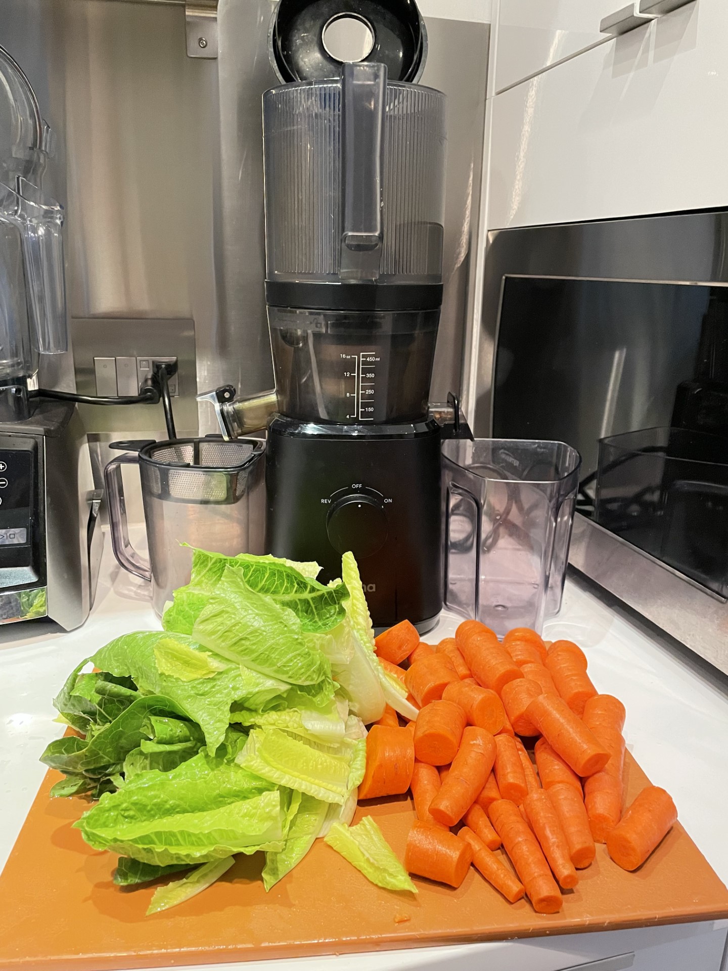 Chocolate Mylk Juice Recipe Made from Cold-Pressed Carrot Romaine Juice using the Nama J2 Juicer - Discount Code Included