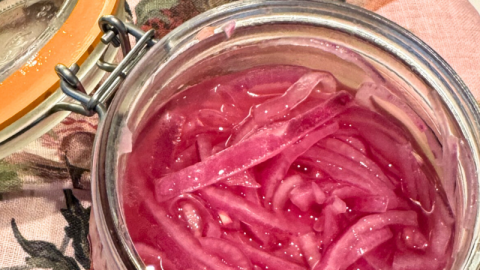 Pickled Red Onions Without Vinegar